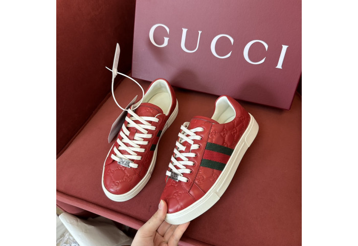GI ACE EMBROIDERED LOW-TOP SNEAKER 90650