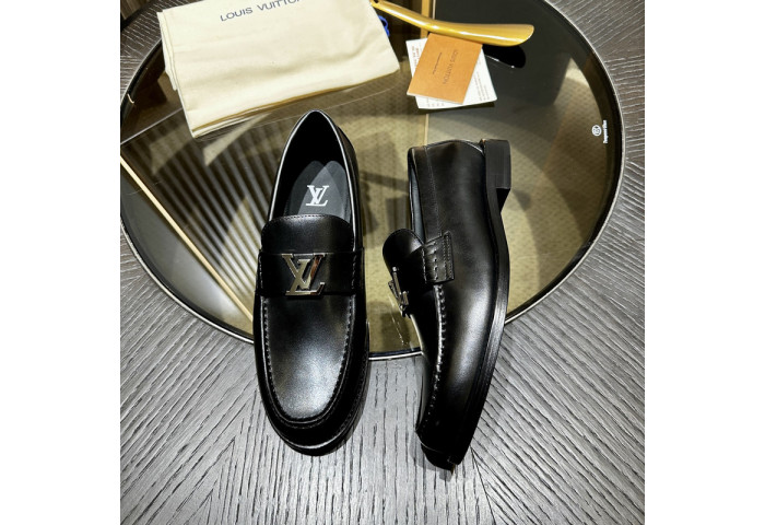 LOVT SNEAKER lv-355