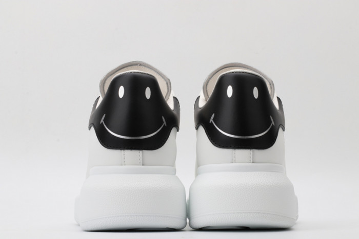 alex mcqu sneakers