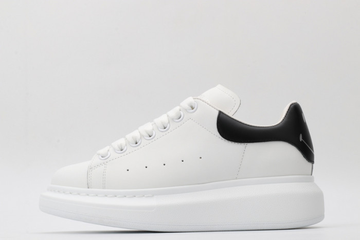 alex mcqu sneakers