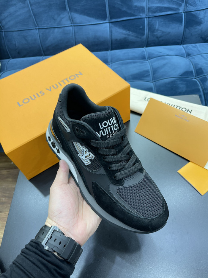 lovt sneaker