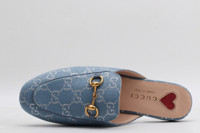 guc loafer