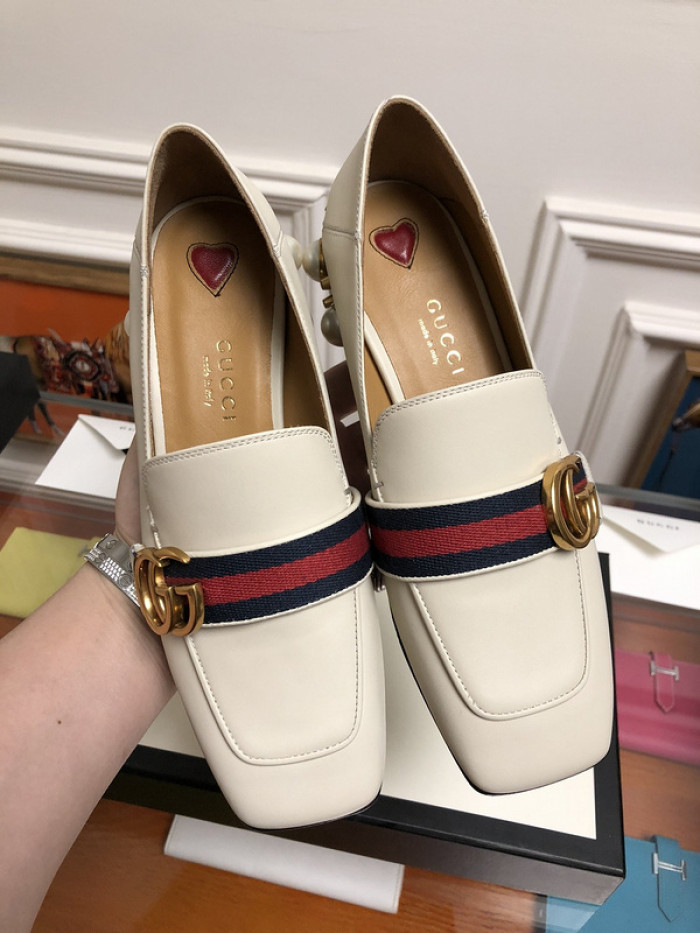 guc loafer