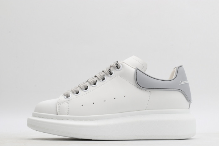 alex mcqu sneakers
