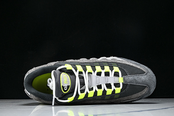 Nike Air Max 95 OG Reverse Gradient Neon HM4738 001