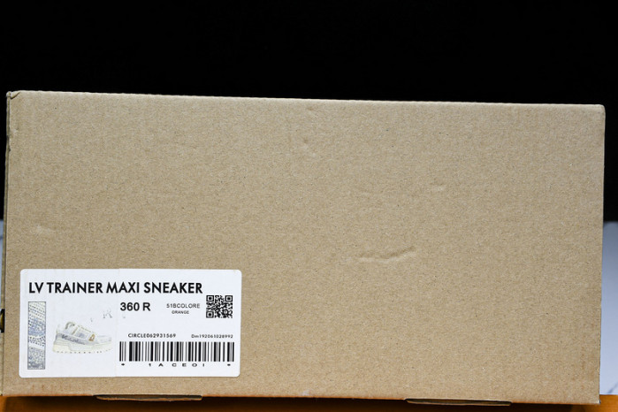 LOVT SNEAKER lv-202