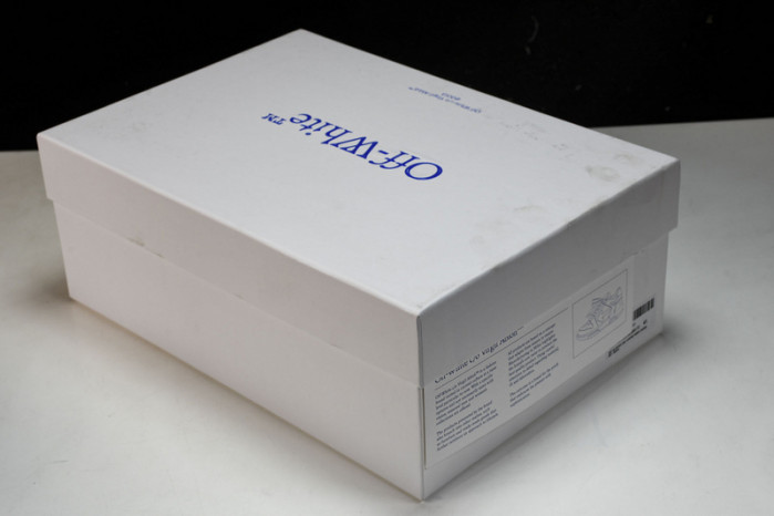 of sneakers ow-32