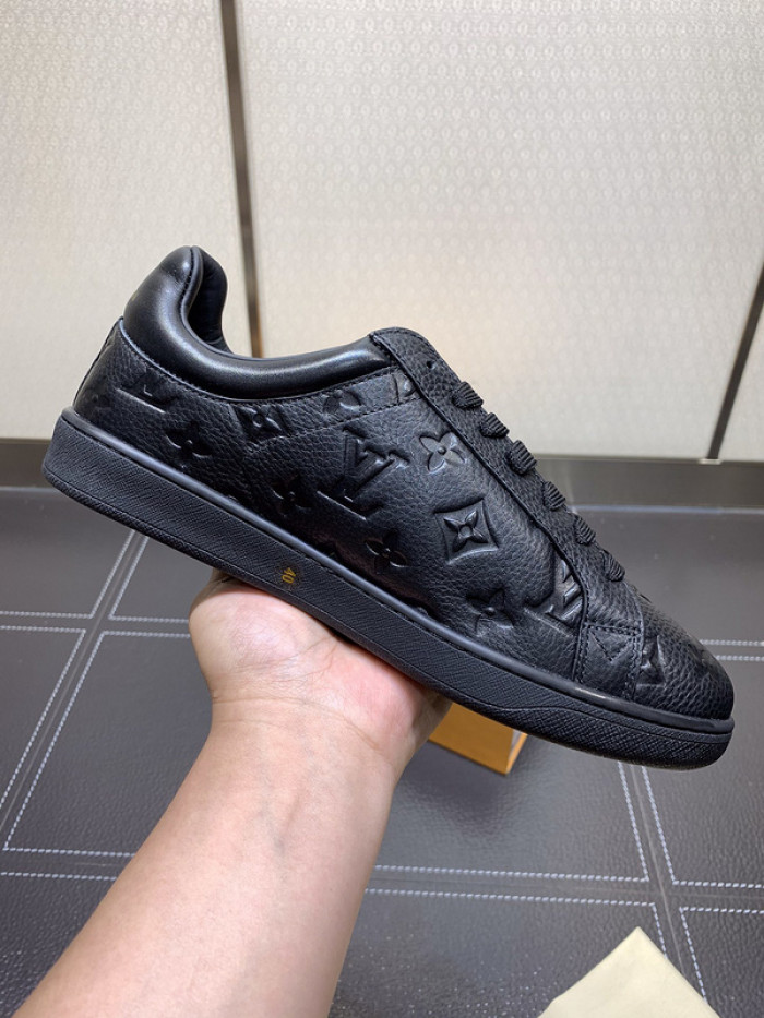 lovt sneaker