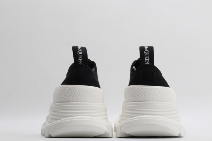 alex mcqu sneakers