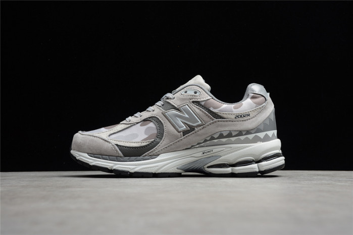new Ba1an*e 2002r bape grey m2002rbg