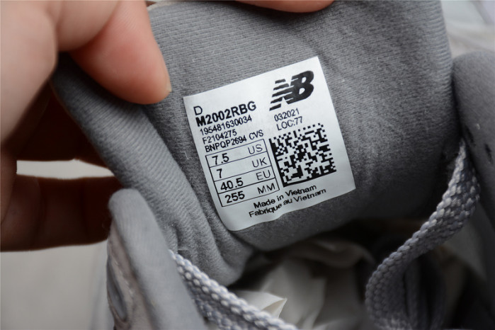 new Ba1an*e 2002r bape grey m2002rbg