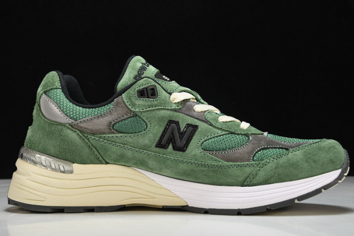 new Ba1an*e 992 jjjjound green m992jj