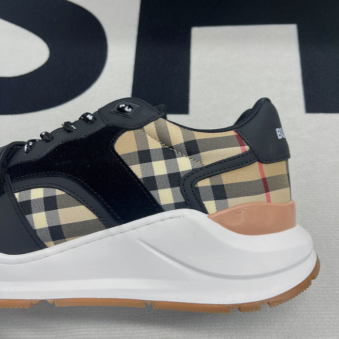 BUBERY SNEAKER
