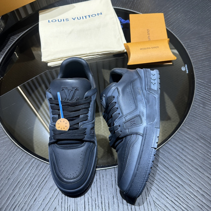 LOVT SNEAKER lv-258