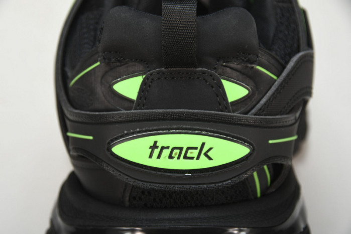 bl tess s. gomma trek low sneakers black green 11607