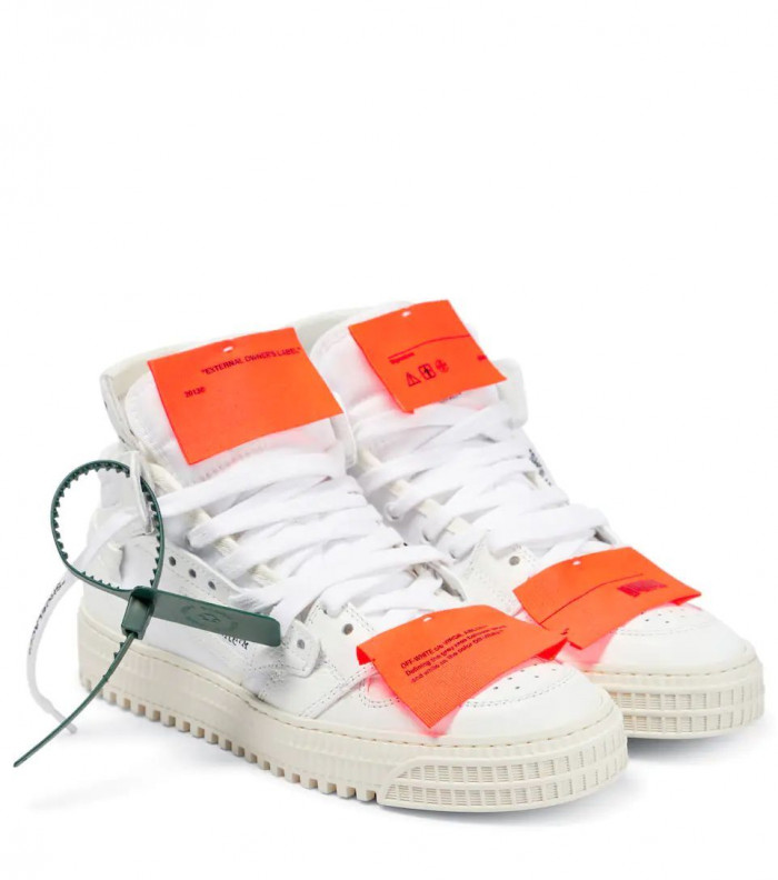 of c/o​ sneakers 2303061