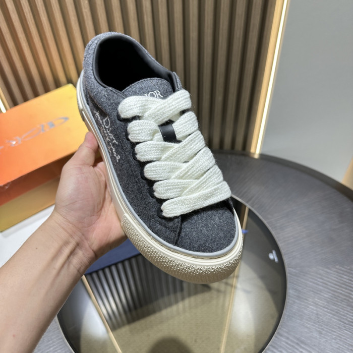 DR B33 LOW-TOP SNEAKERS DR-98