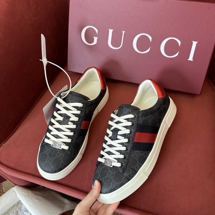 GI ACE EMBROIDERED LOW-TOP SNEAKER 90649
