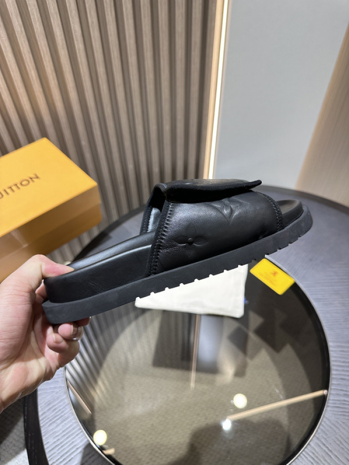 lovt sandal