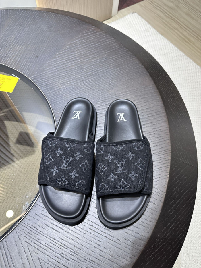 lovt sandal
