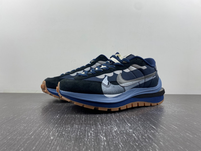 sacai x vaporwaffle dd1875-700
