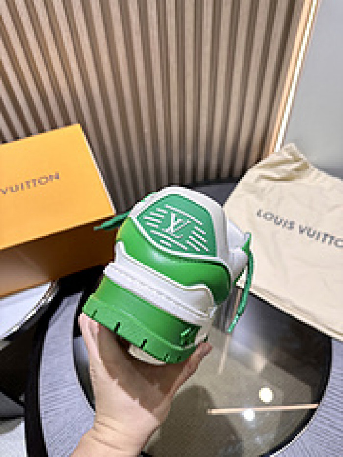 lovt sneaker