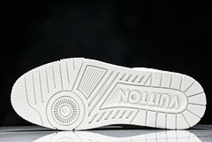LOVT SNEAKER lv-365