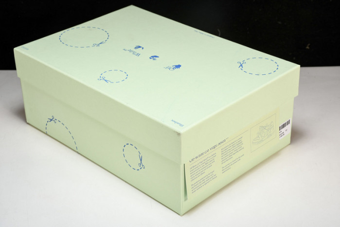 of sneakers ow-09