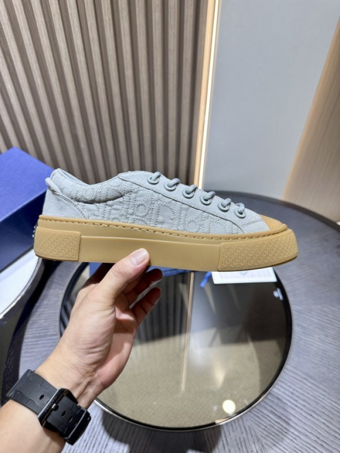 DR B33 LOW-TOP SNEAKERS DR-115