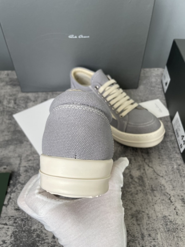 (canvas) r1ck 0wens ro-156